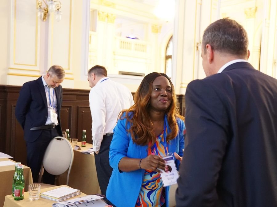 Delegates exchanging contacts between sessions at Hotel KINGS COURT, Prague, 2026 edition of the Global Future of BPO, Shared Services & GBS Conference